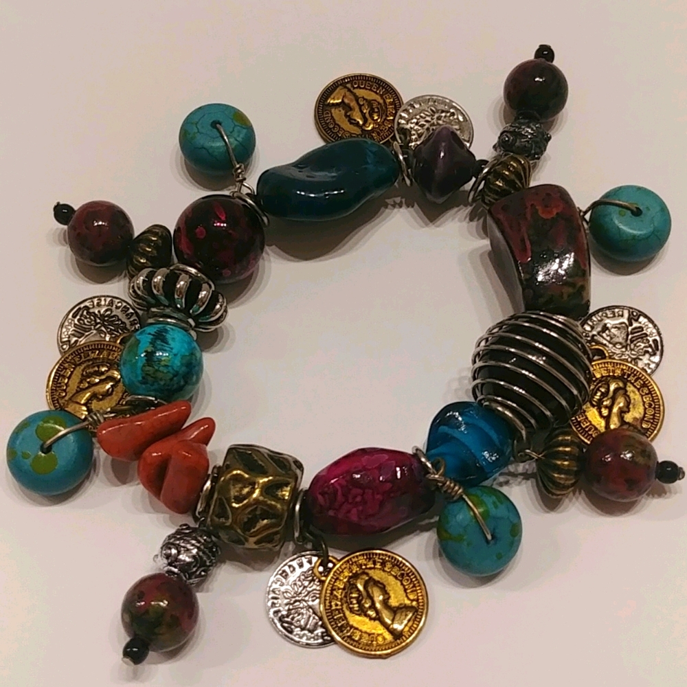 STUNNING Coin Charm Beaded Stretch Bracelet